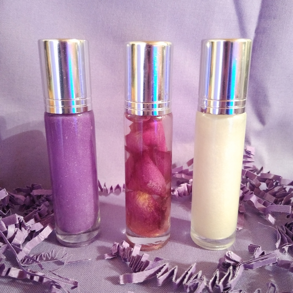 Lip oils